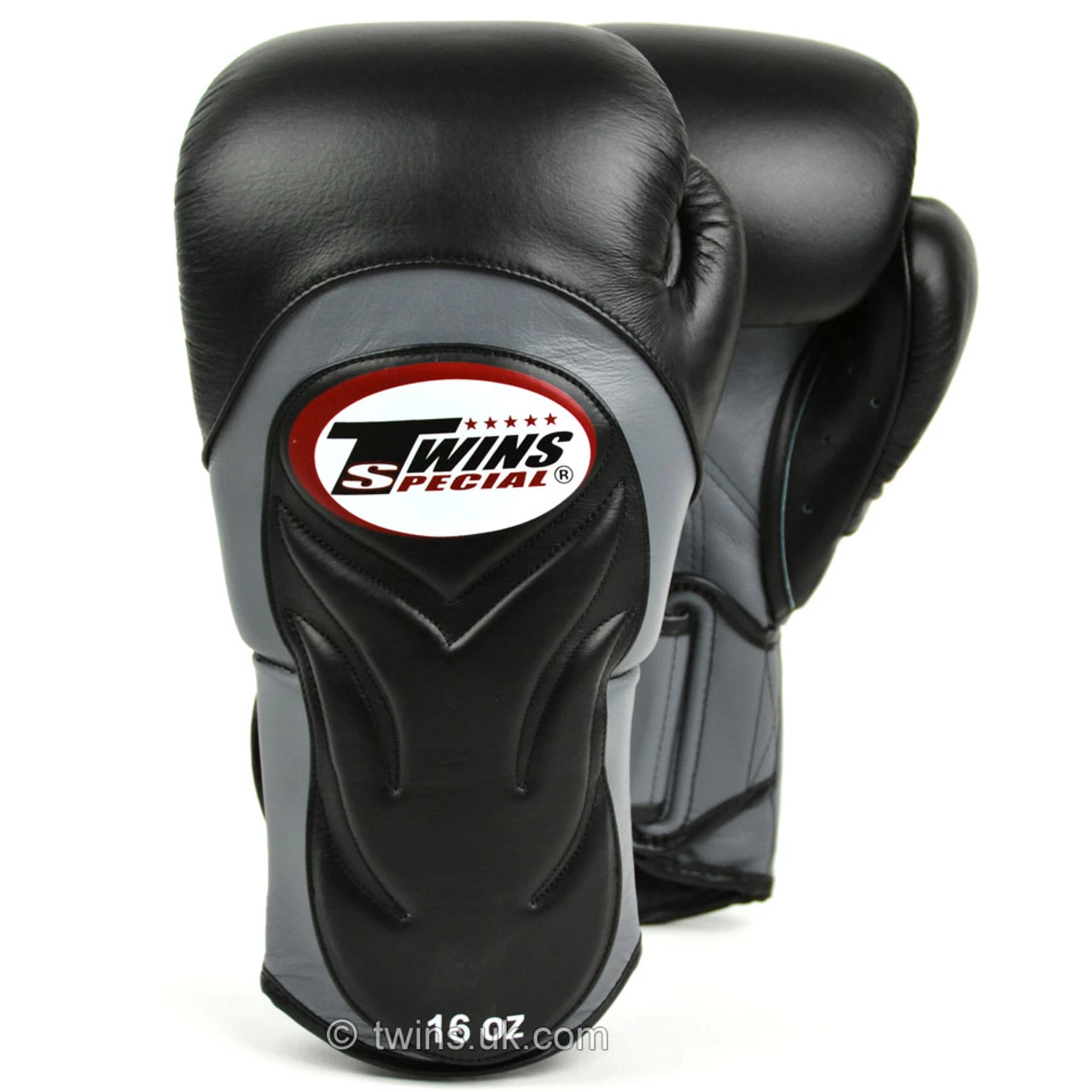 Twins Deluxe Sparring Gloves 3 Twins Deluxe Sparring Gloves - Image 3